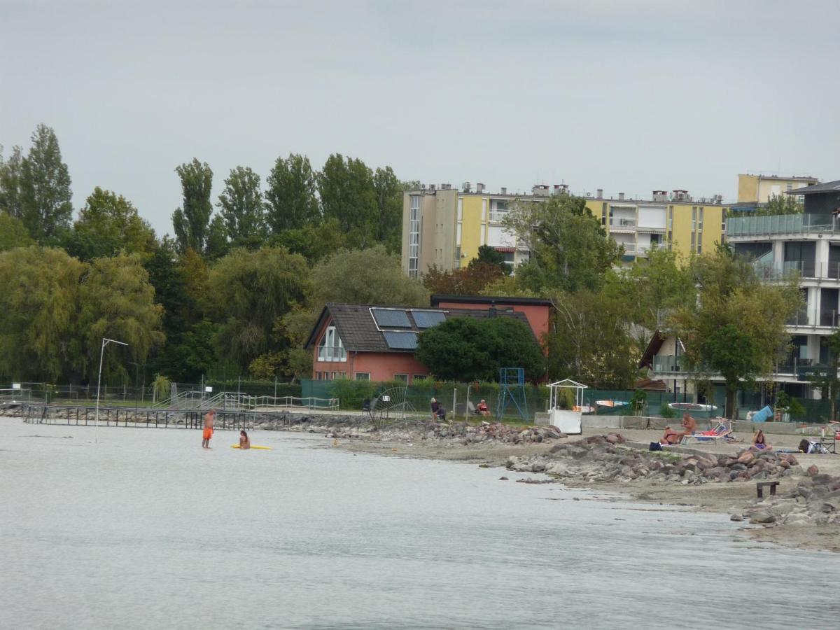 Nadas Tarsashaz Balatonlelle Exterior photo